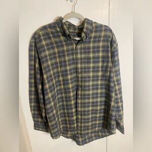 Van Heusen Plaid Button Front Men’s Shirt, Large